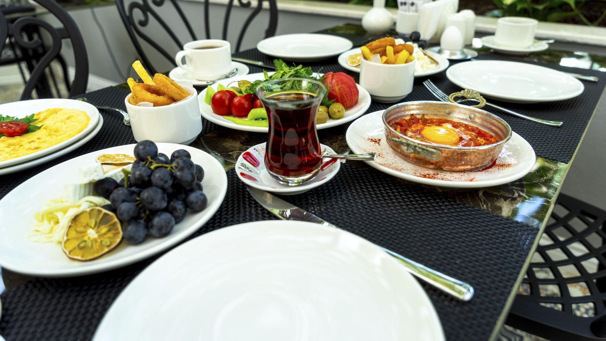 The Mori Club Hotel Antalya Exteriör bild